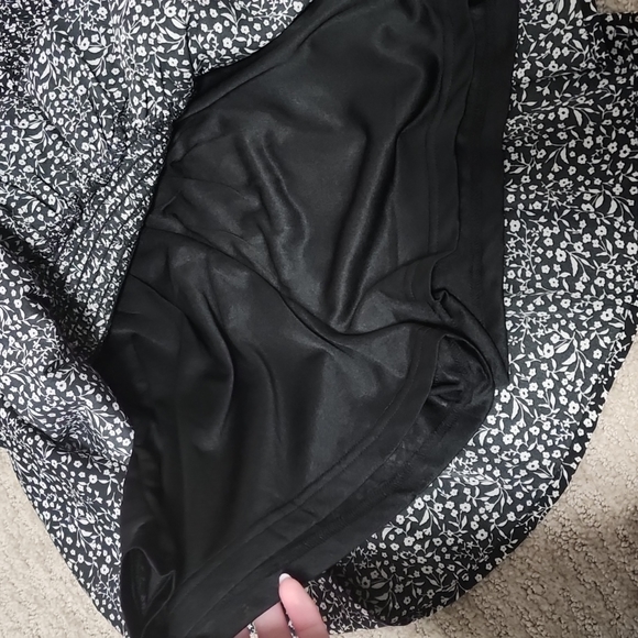 Romper - Picture 2 of 3